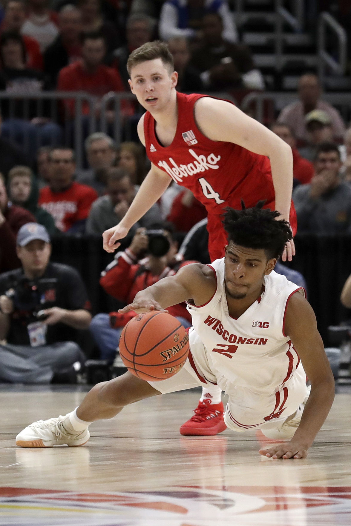 Badgers 66, Cornhuskers 62